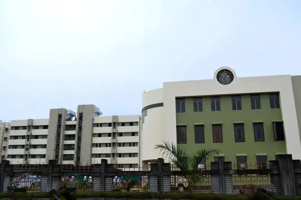 SXUK campus photo 3
