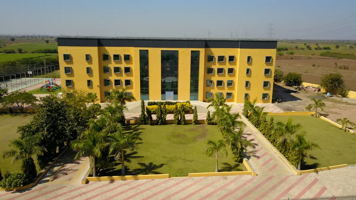 Surendranagar University: campus photo 3