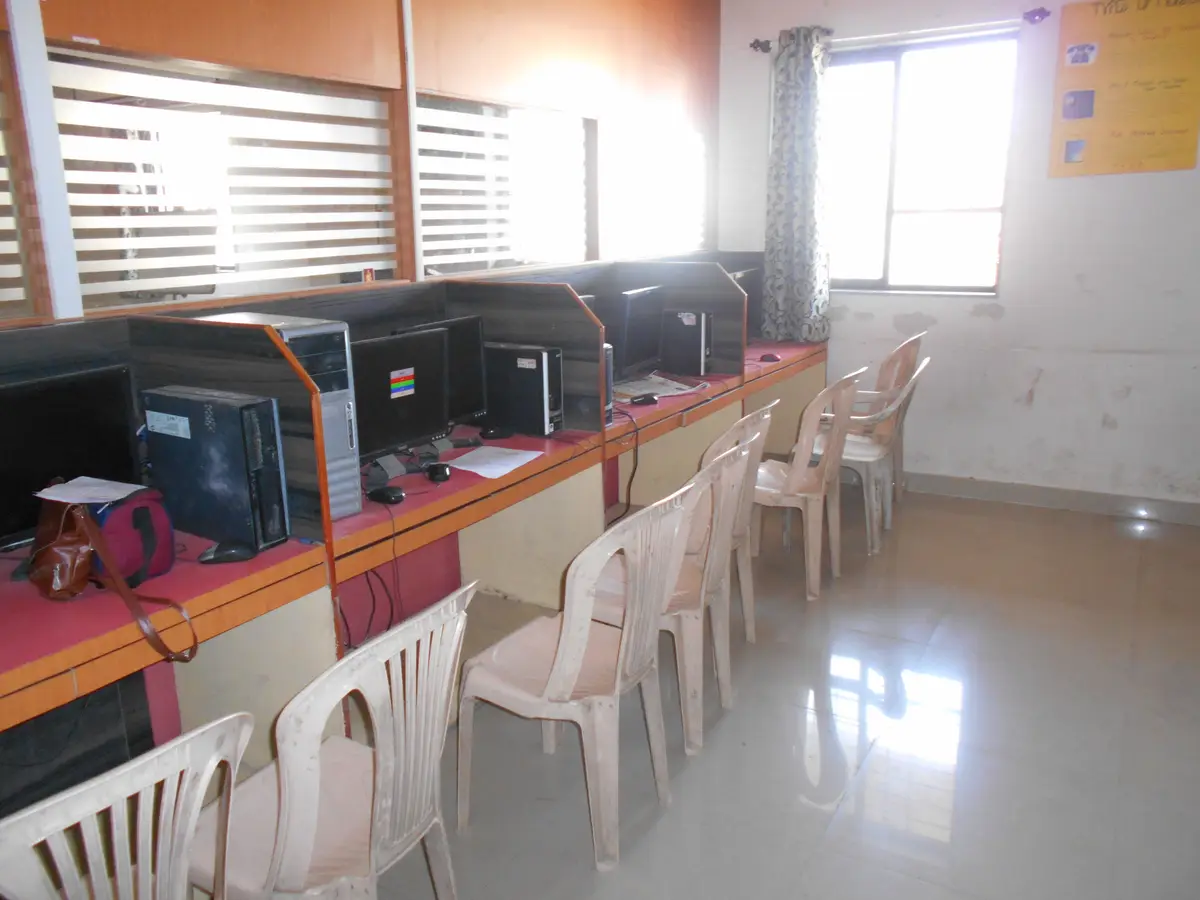 Sushila Shankarrao Gadhave Mahavidyalaya, Khandala: campus photo 1