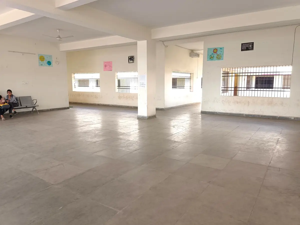 Swami Atmanand Government English Medium Model College, Somni: campus photo 3