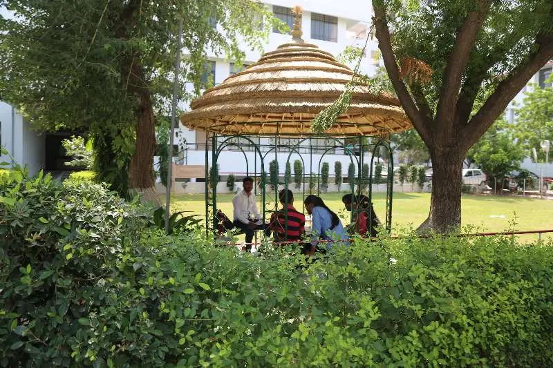 SKIT campus photo 5