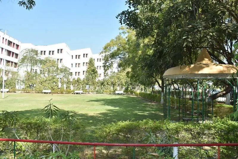 SKIT campus photo 6