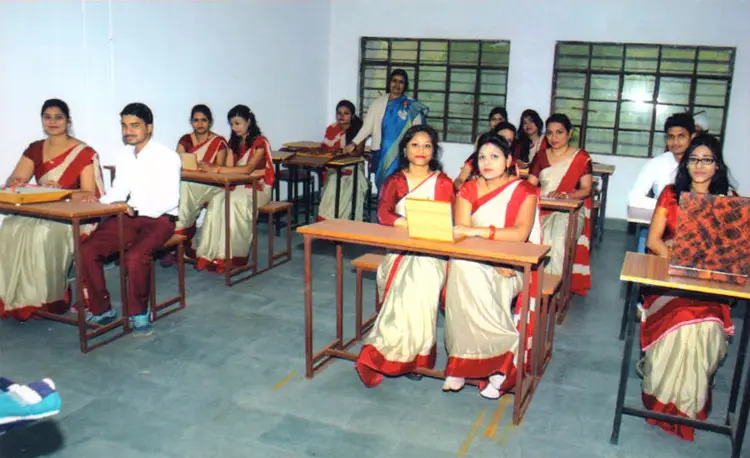 Swami Pragyanand Education College, Katangi campus photo 1