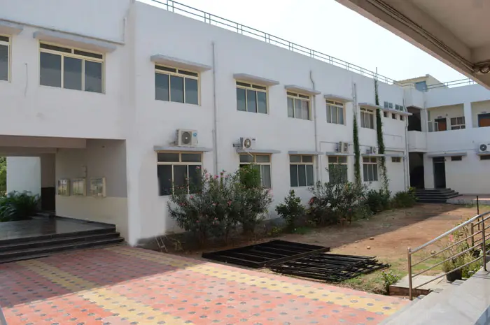 T.V.M. College of Pharmacy: campus photo 1