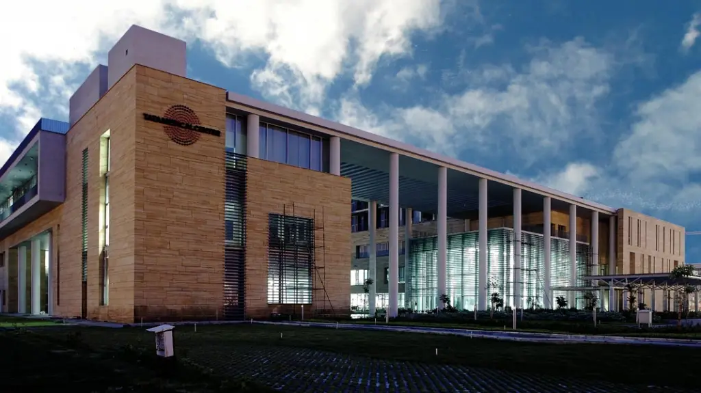 Tata Medical Centre: campus photo 3