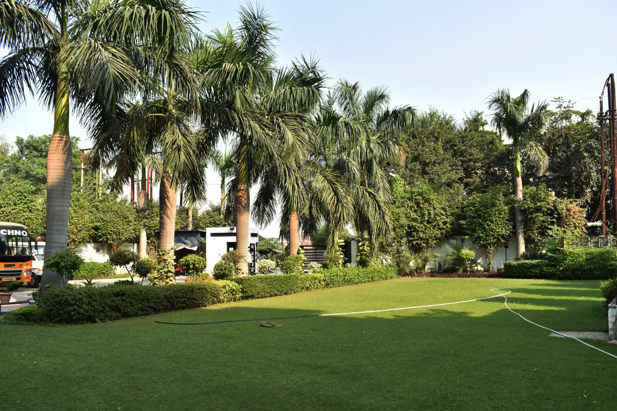 TIOHS campus photo 2