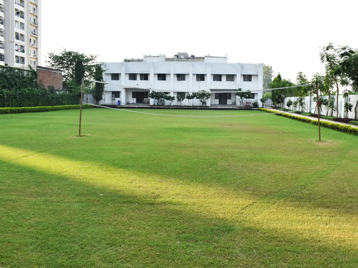 TIOHS campus photo 3