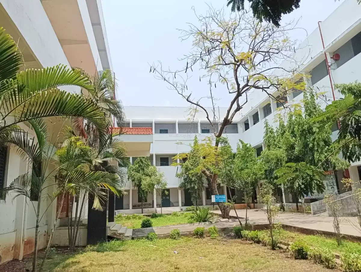 TELL campus photo 5