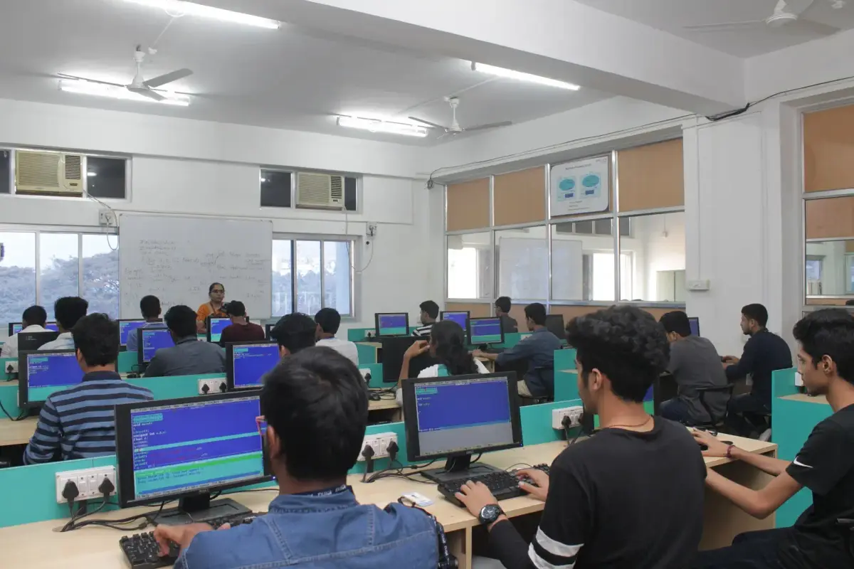 Terna Public Charitable Trusts Terna Engineering College Nerul Navi Mumbai: campus photo 2