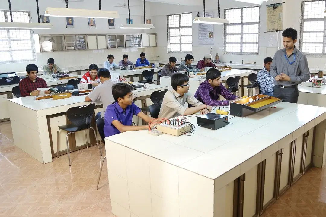 Thakur Polytechnic: campus photo 2