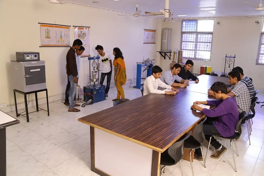 Thakur Polytechnic: campus photo 4