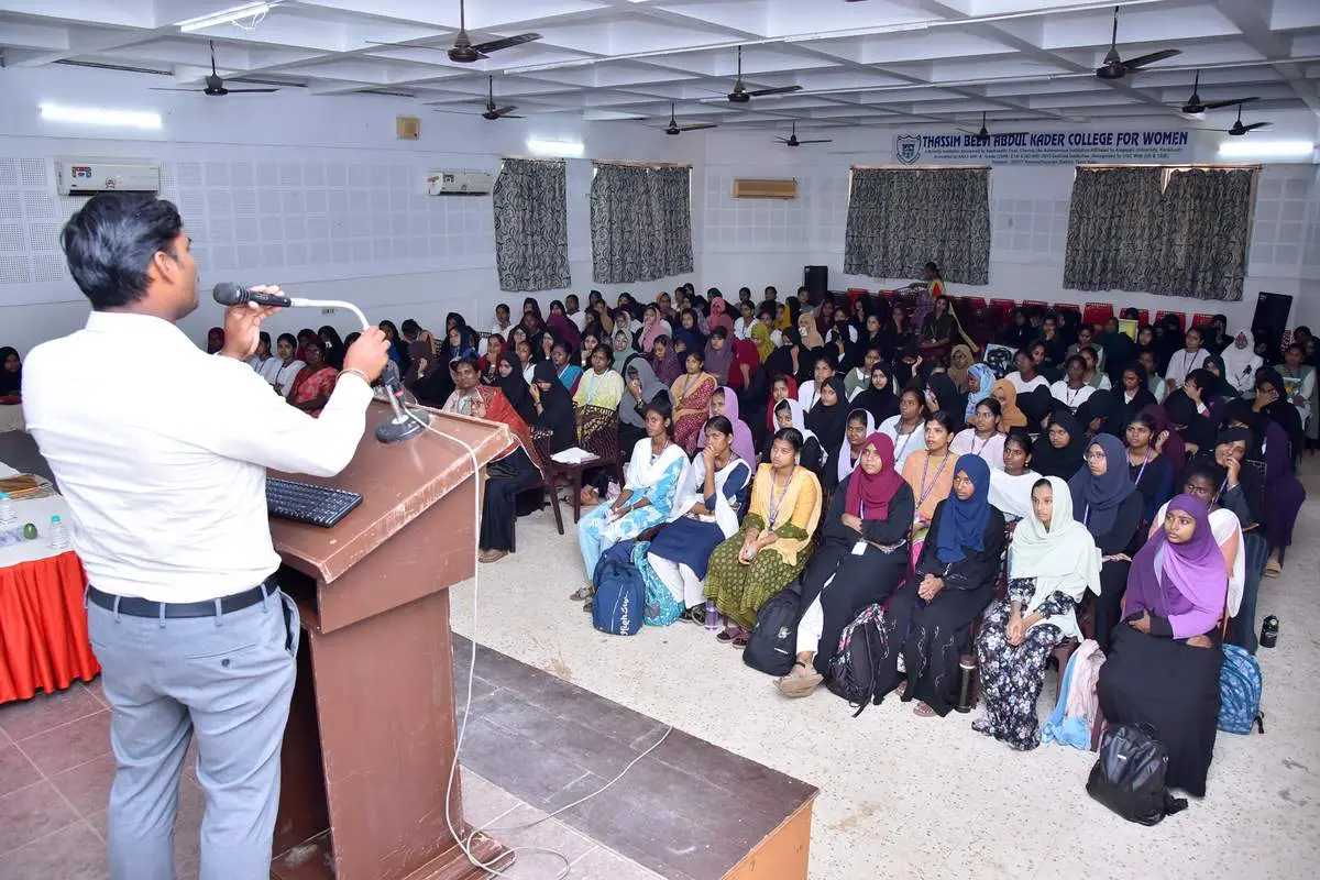 Thassim Beevi Abdul Kader College for Women: campus photo 7
