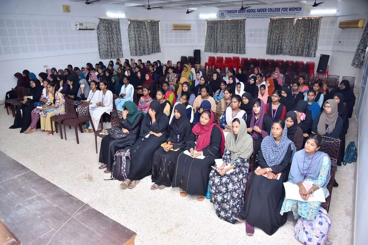 Thassim Beevi Abdul Kader College for Women: campus photo 3