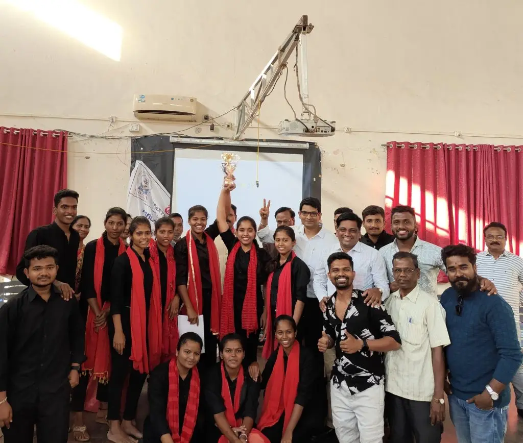 The J B Sawant Education SocietysTikambhai Metha Commerce College At &: campus photo 6