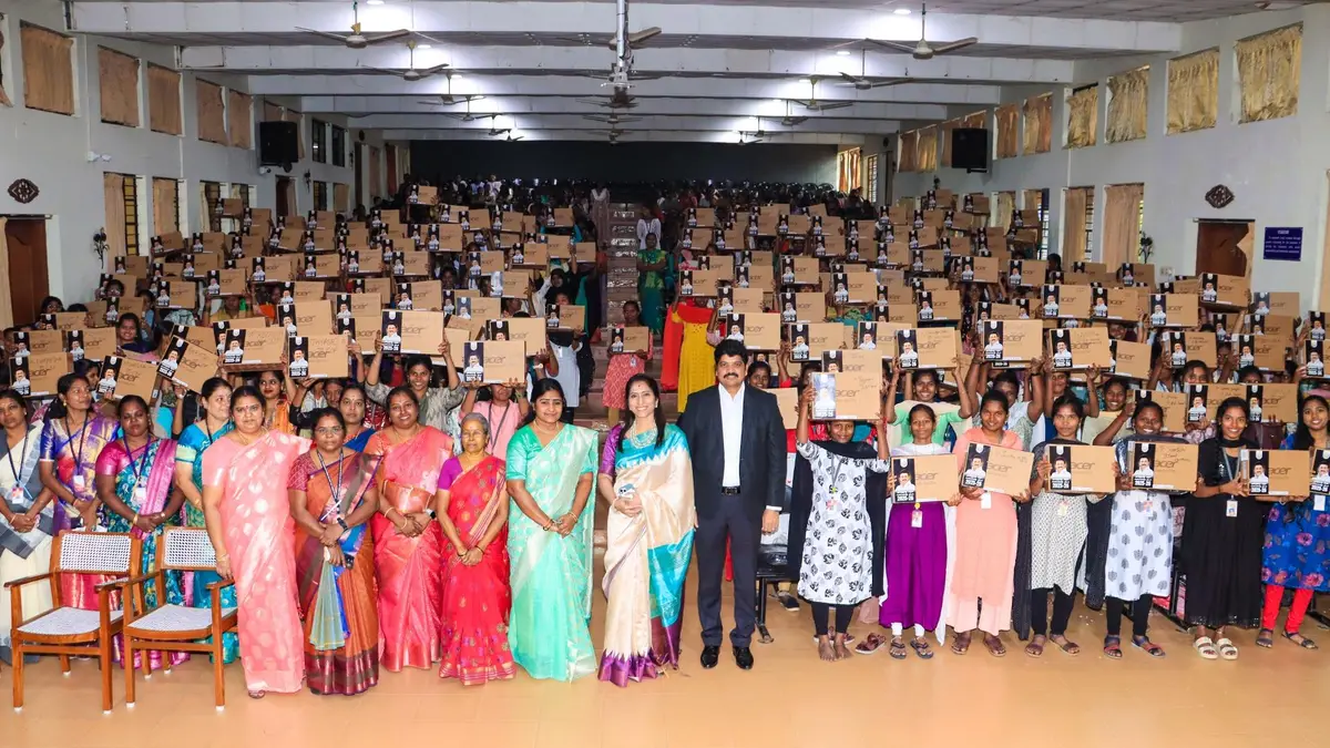 Theivanai Ammal College For Women: campus photo 3