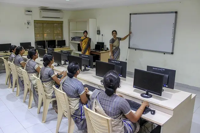 Theivanai Ammal College of Education: campus photo 2