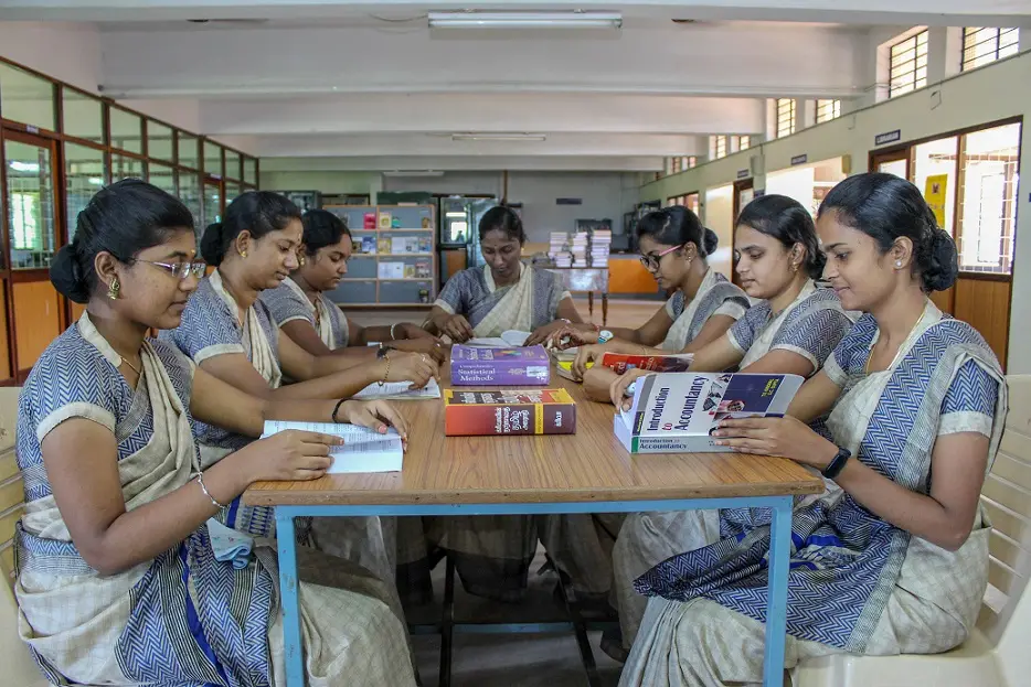 Theivanai Ammal College of Education: campus photo 1