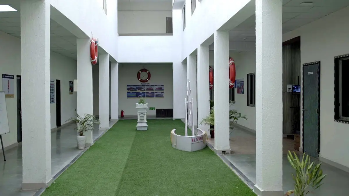 Training Ship Varren-Khardi Campus: campus photo 8