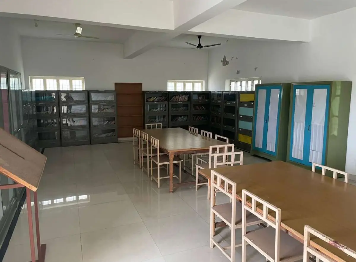 Trilok Singh TT College: campus photo 8