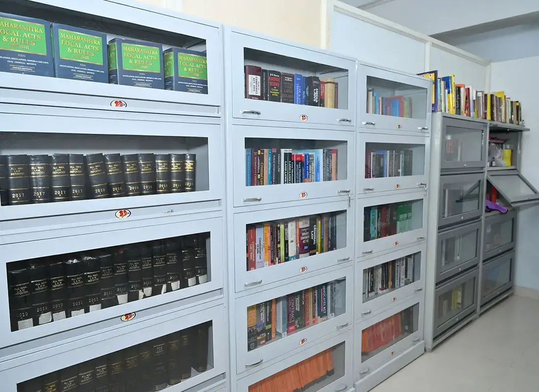 Trimurti Shikshan Prasarak Mandals Shilpkar Law College, Lonikand Ramnagar: campus photo 7