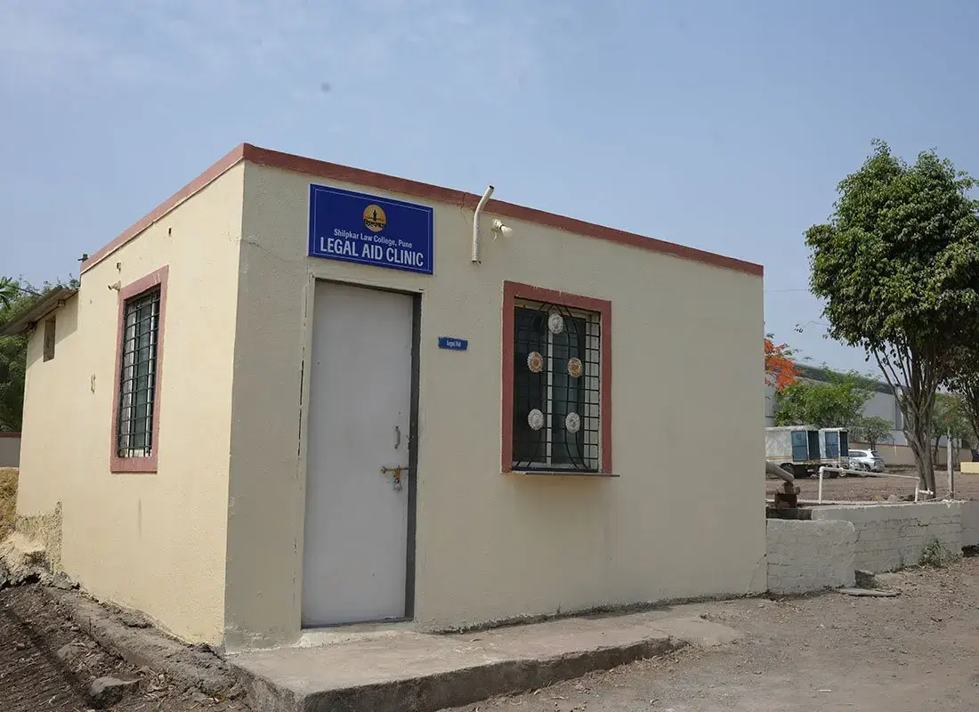 Trimurti Shikshan Prasarak Mandals Shilpkar Law College, Lonikand Ramnagar: campus photo 8