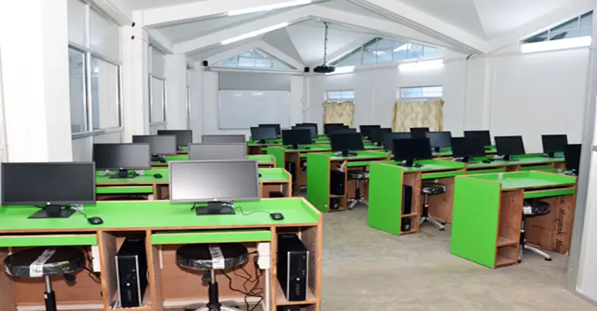 Umshyrpi College: campus photo 2