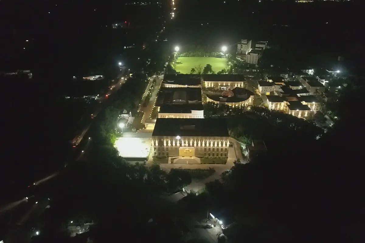 UWSB campus photo 4