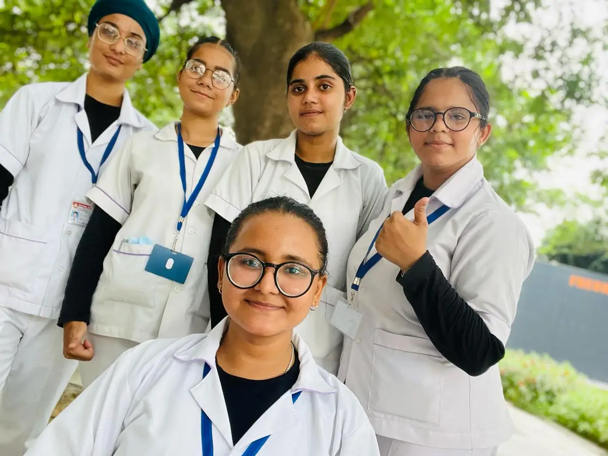 Universal College of Nursing: campus photo 4