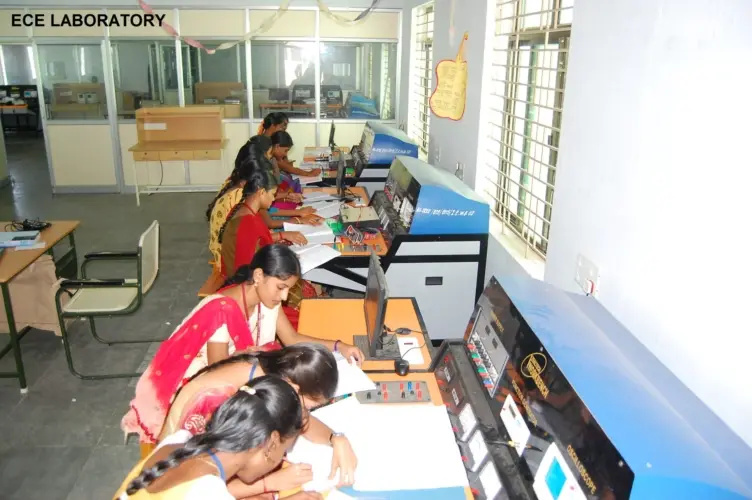 University College Of Engineering, Ramanathapuram: campus photo 2