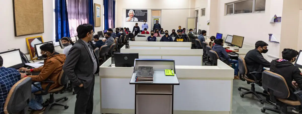 UITRGPV campus photo 4