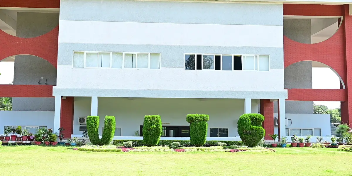 V.I.M.R: campus photo 1