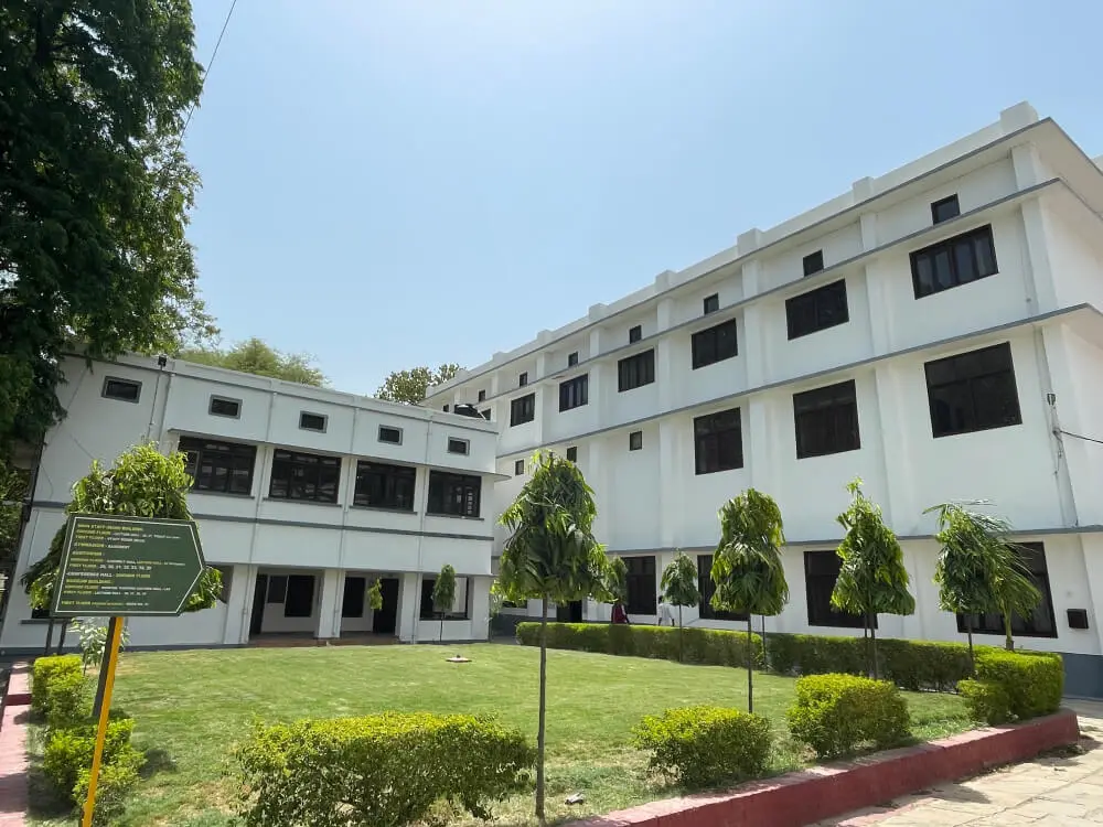 Vasanta College for Women: campus photo 4