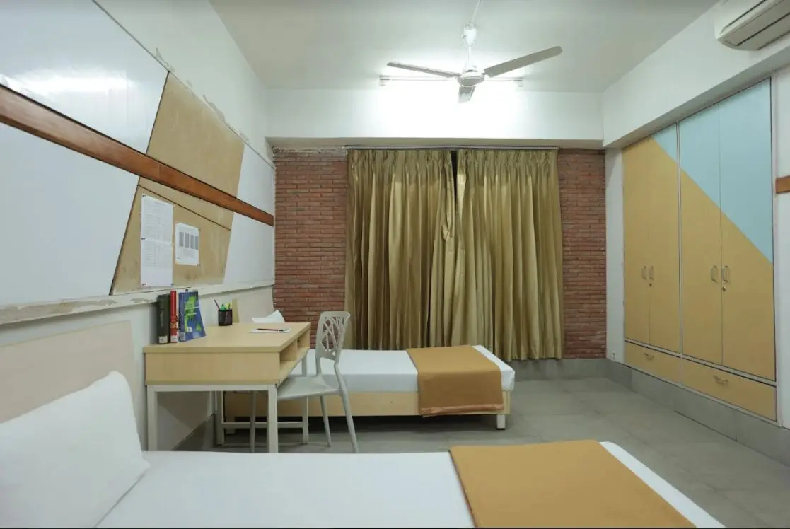 VI campus photo 1