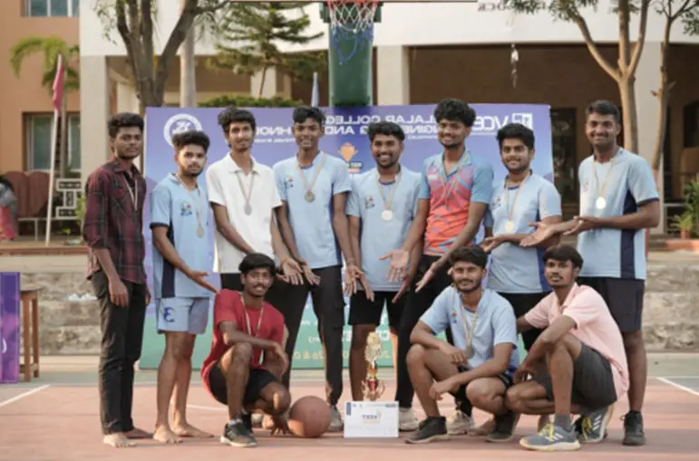 Velalar College of Engineering and Technology: campus photo 3