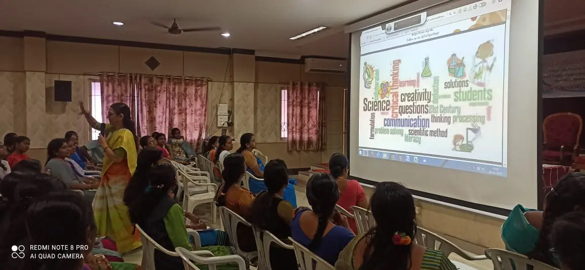 Vellalar College For Women: campus photo 4