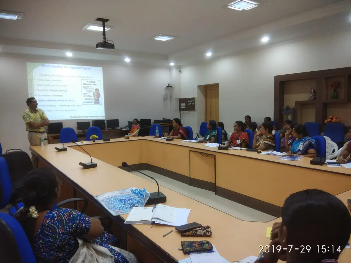 Vellalar College For Women: campus photo 5