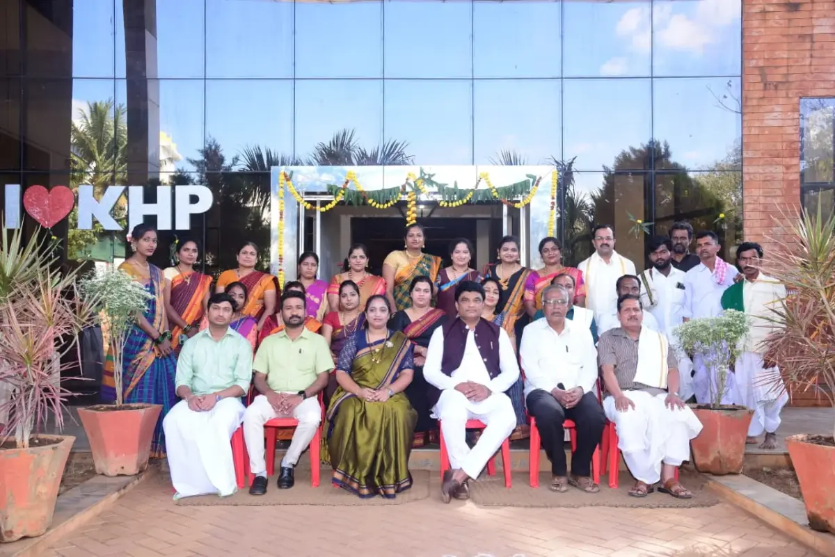 Veman Vidyavardhak Sanghs Kh Patil Commerce College: campus photo 2