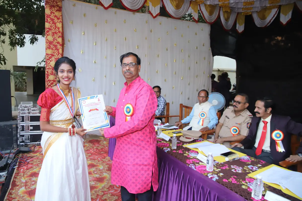 Vidya Mandir Mandals Matoshree Sumati Chintamani Tipnis College of Arts & Commerce, At Mamdapuir: campus photo 2