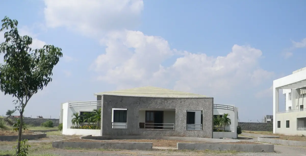Vidya Pratishthans Commerce & Science College: campus photo 2