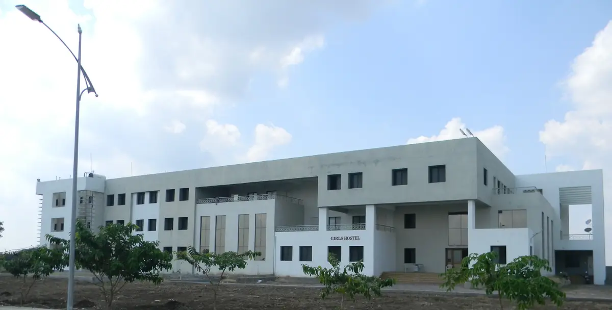 Vidya Pratishthans Commerce & Science College: campus photo 3