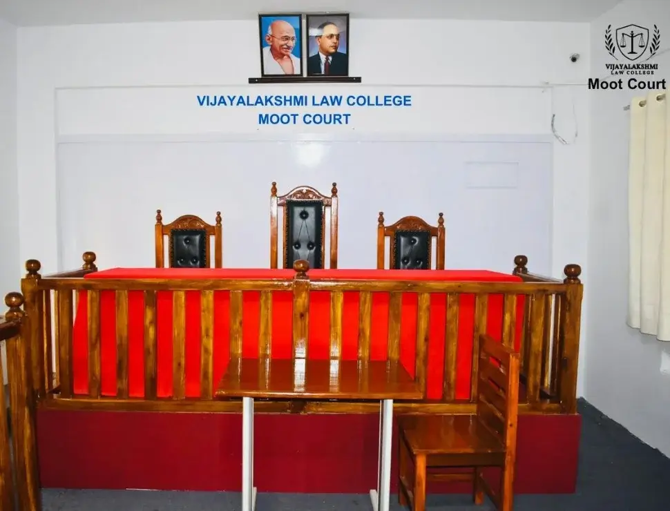 Vijayalakshmi Law College: campus photo 2
