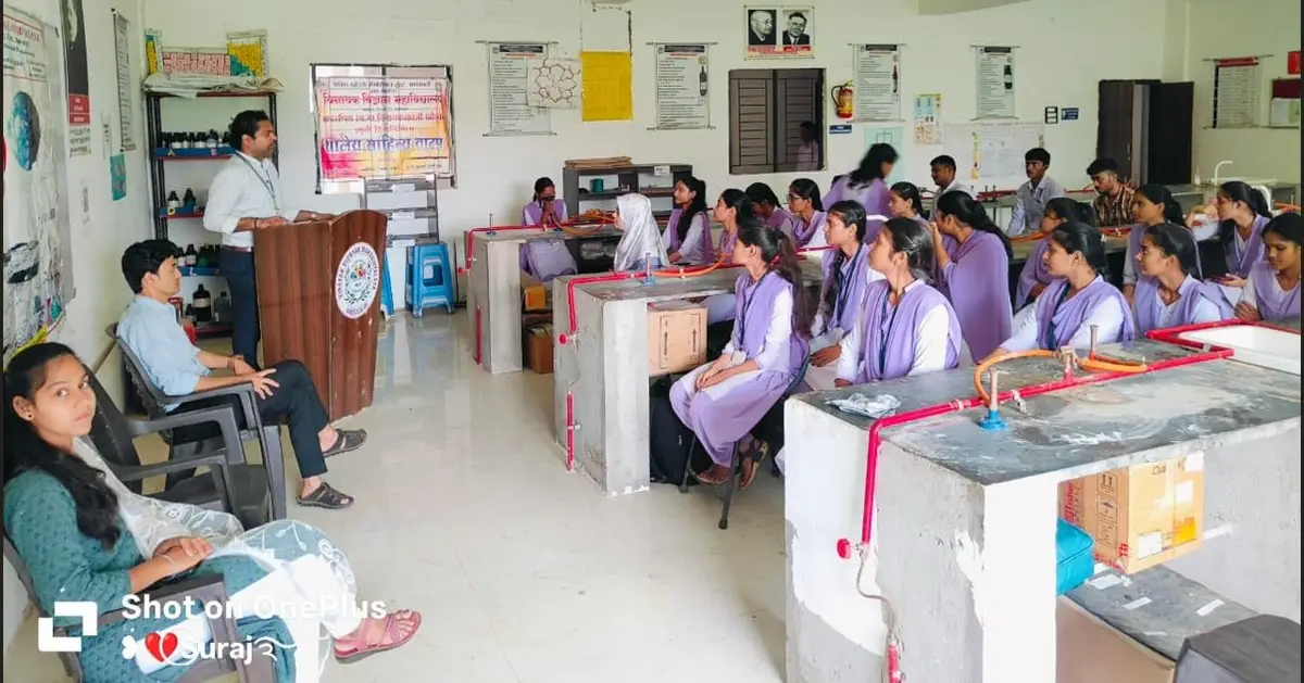 Vinayak Vidnyan Mahavidyalaya, Nabdgaon Kh.: campus photo 8