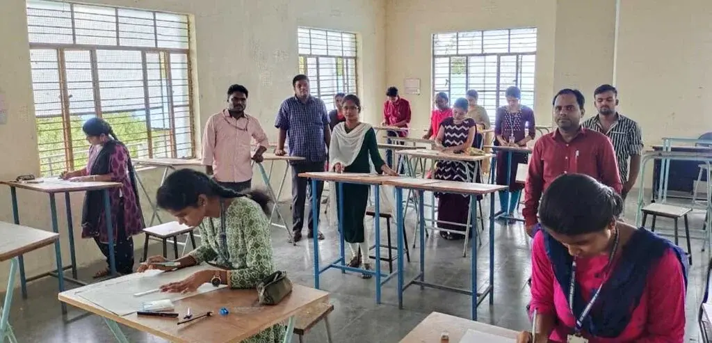 Visvesvaraya College of Engineering and Technology: campus photo 3