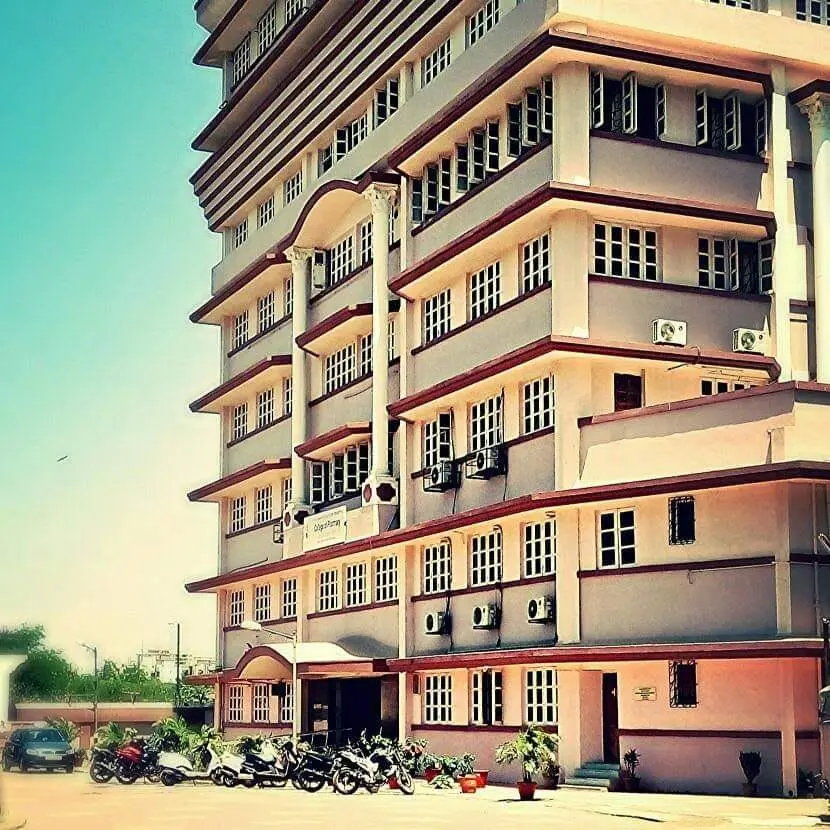 Vivekanand Education Societys College of Pharmacy Sindhi Society Chembur Mumbai: campus photo 3