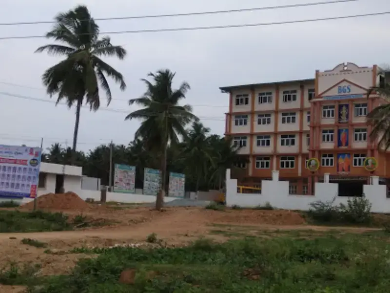VIVEK campus photo 3