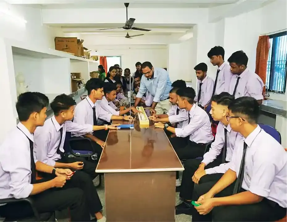 Wisdom Junior College: campus photo 1