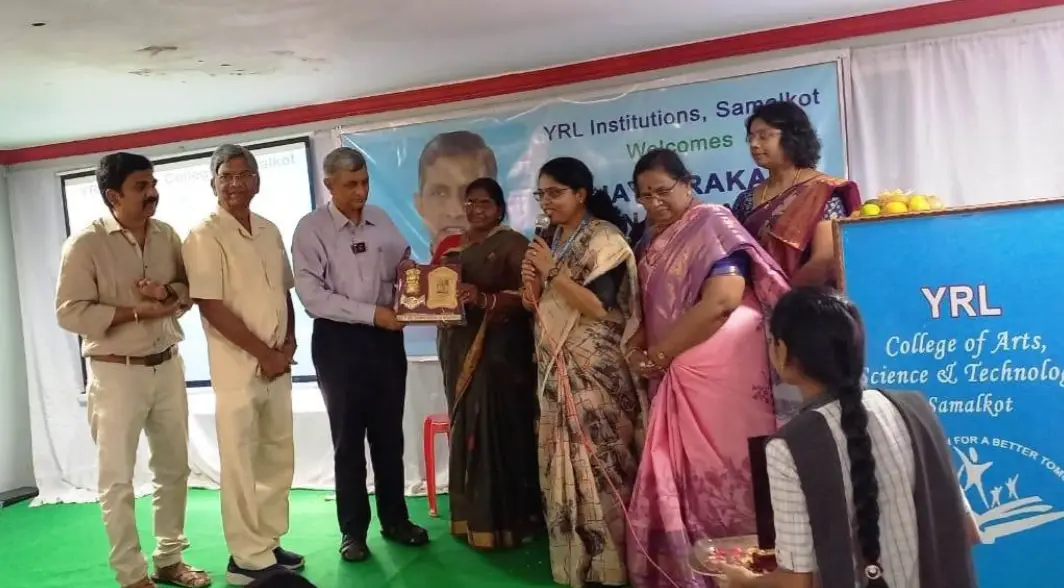 Y.R.College of Arts & Science & Tech: campus photo 8