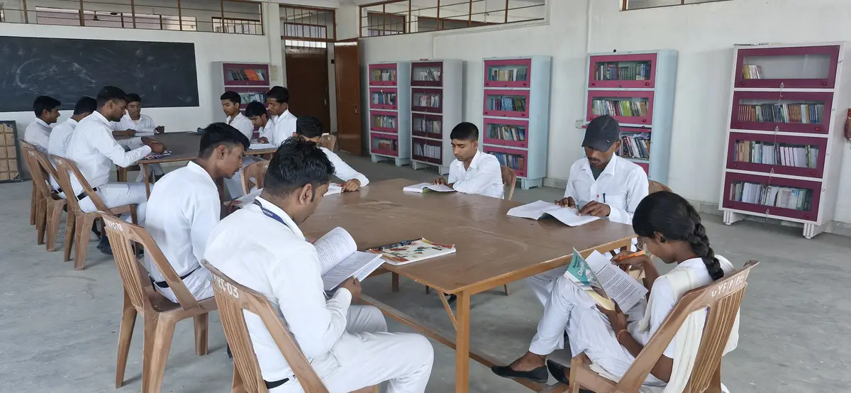 Yamuna Institute of Nursing: campus photo 7
