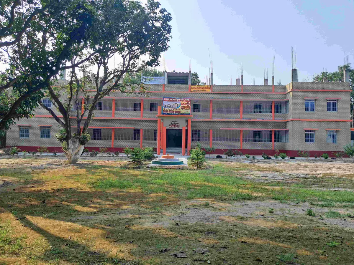 Yamuna Nand Kishore Shukla College: campus photo 2