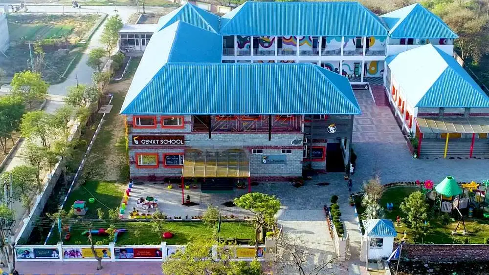 Y.S College: campus photo 8